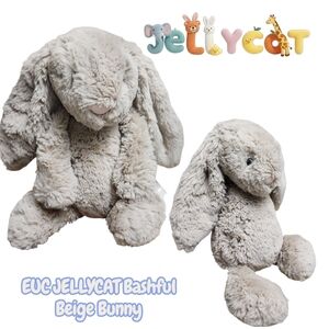 Jellycat Bashful Beige Bunny Plush EUC collectible Stuffed Rabbit Kids Toy